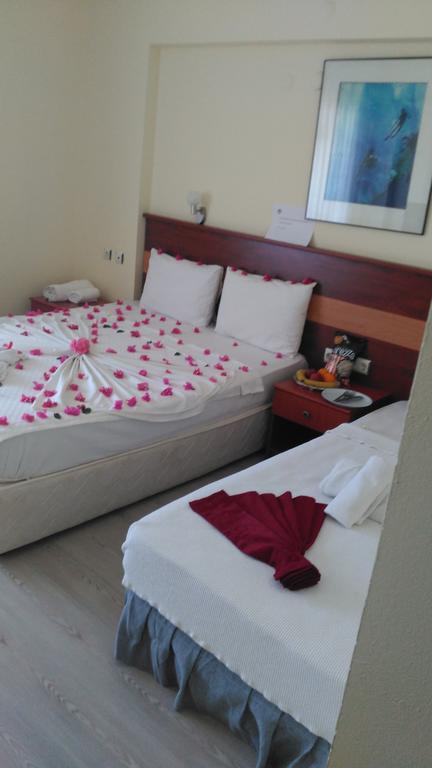 Hotel First Class Ντιντίμ Εξωτερικό φωτογραφία