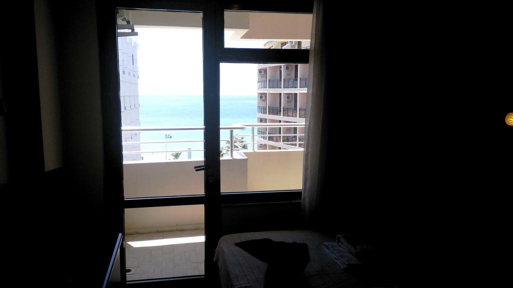 Hotel First Class Ντιντίμ Εξωτερικό φωτογραφία